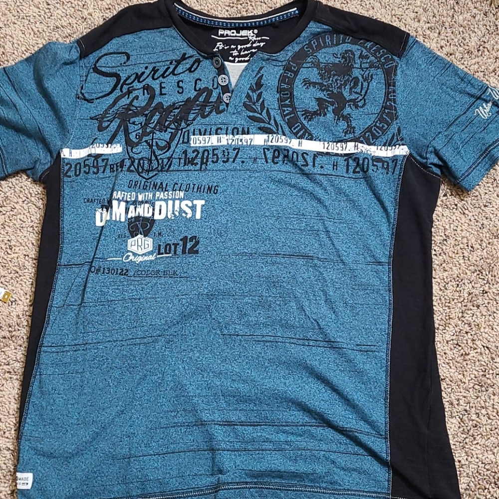 Like new blue graphic tee